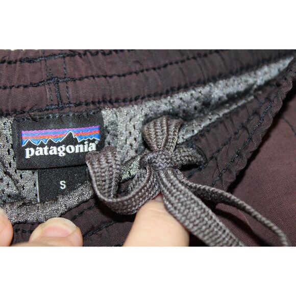 Patagonia men's brown shorts with liner size small - Picture 7 of 7